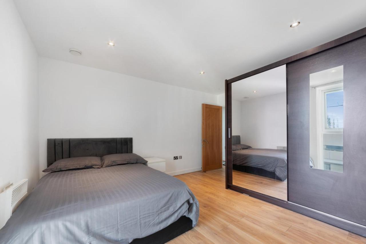 Excel 3 Bedroom Apartment Near City Airport And O2 Arena London Kültér fotó